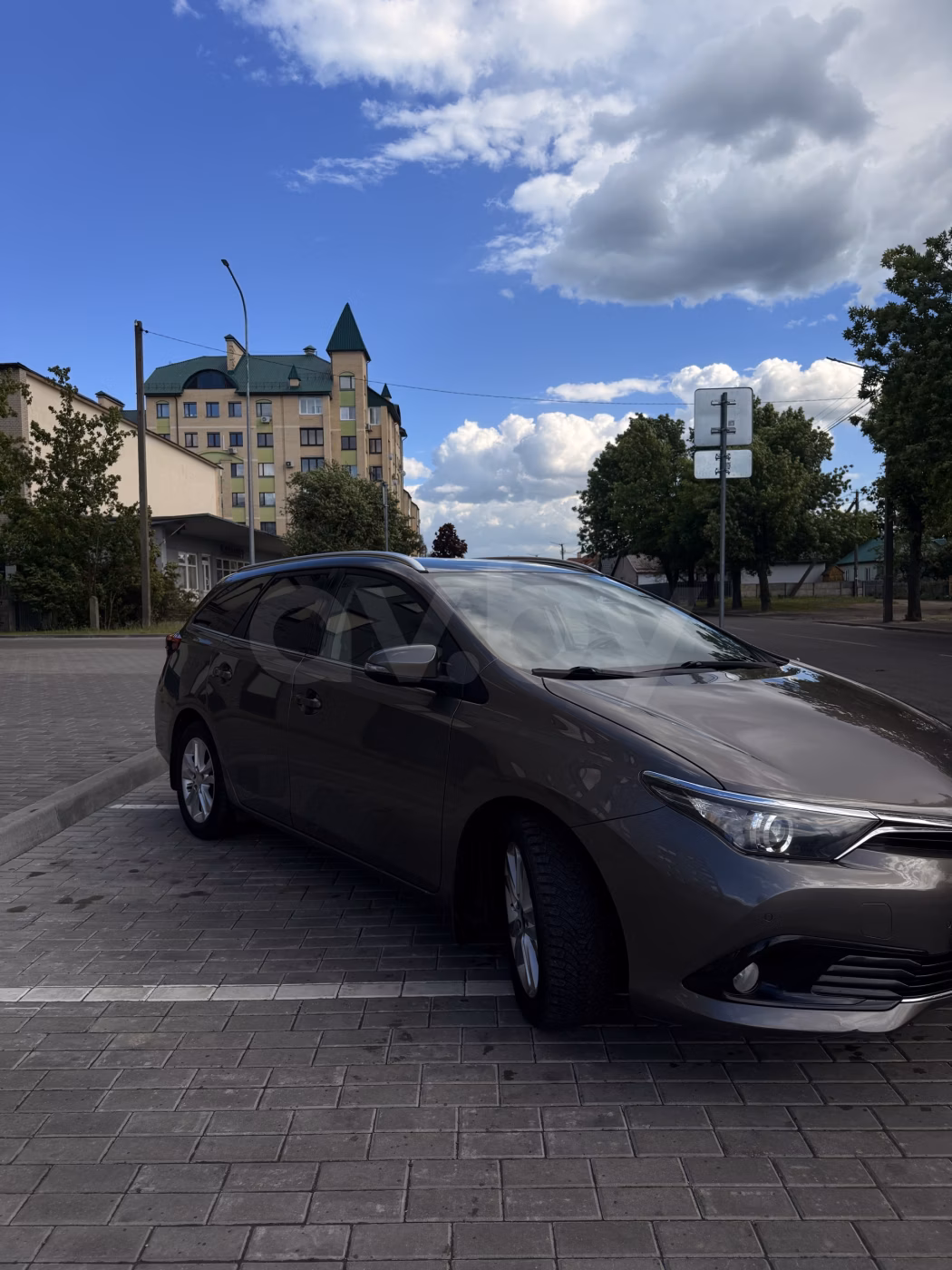 Toyota Auris фото 3