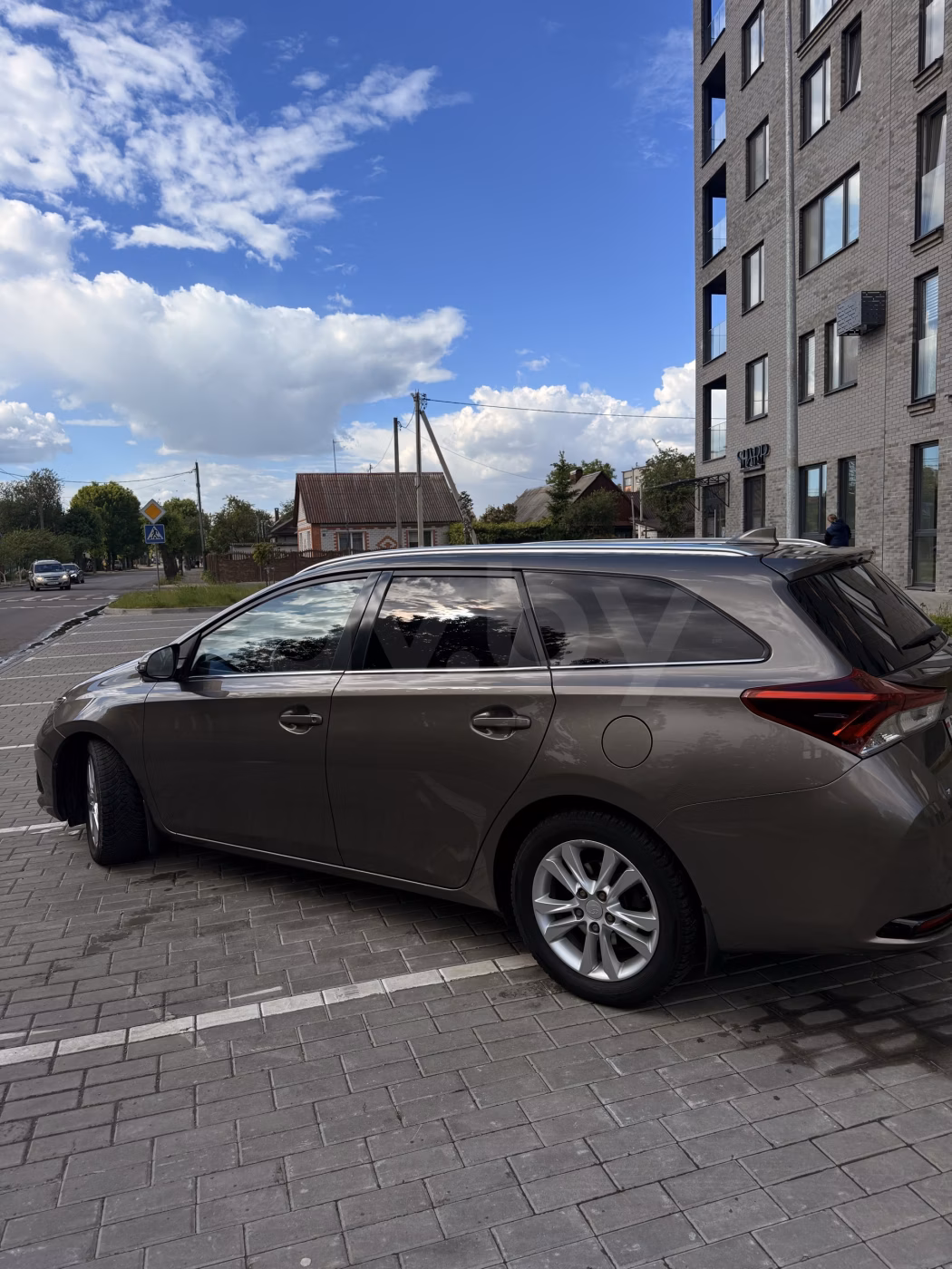 Toyota Auris фото 7