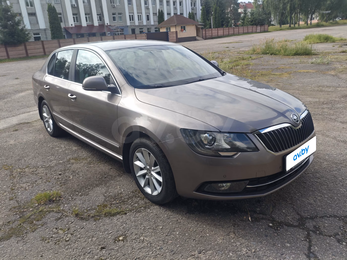 Skoda Superb фото 2