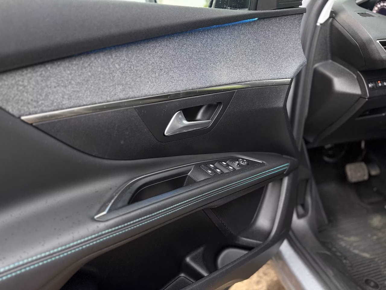 Peugeot 5008 фото 15