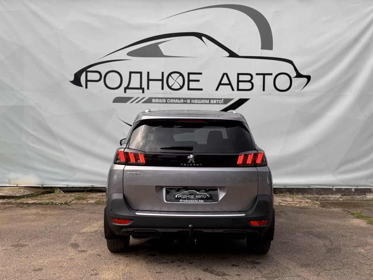 Peugeot 5008 фото 5