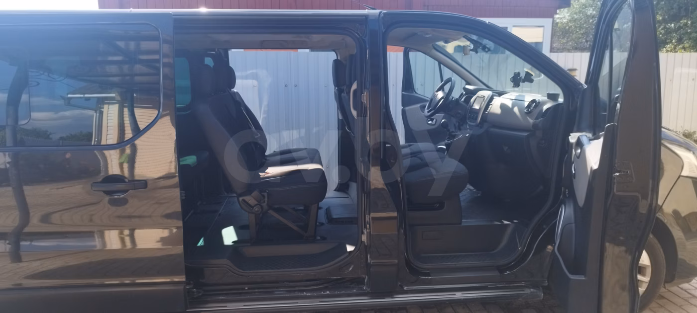 Renault Trafic фото 9