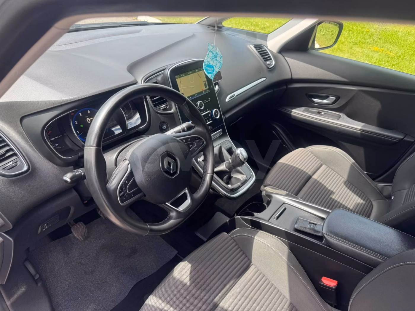 Renault Grand Scenic фото 11