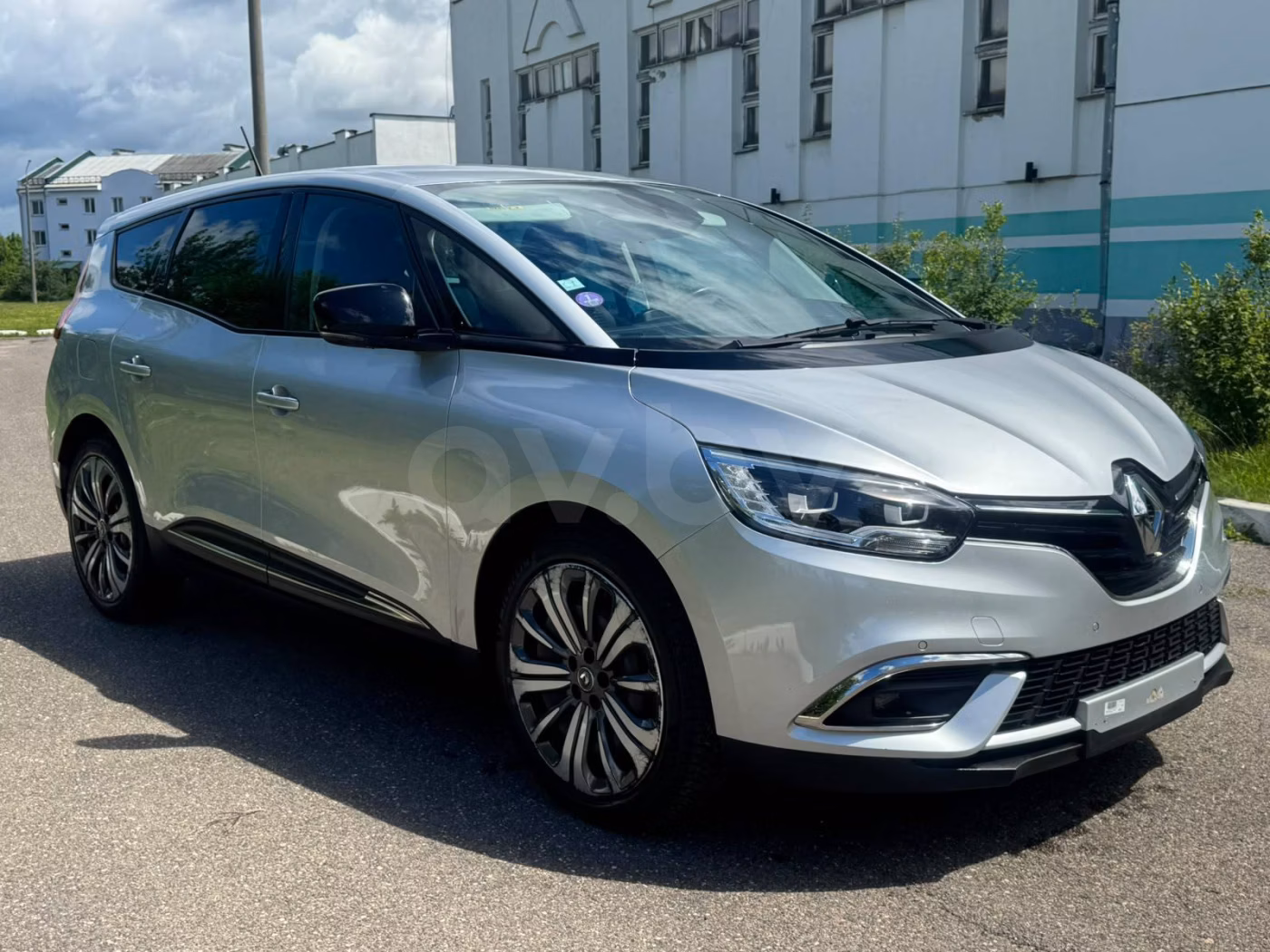Renault Grand Scenic фото 8