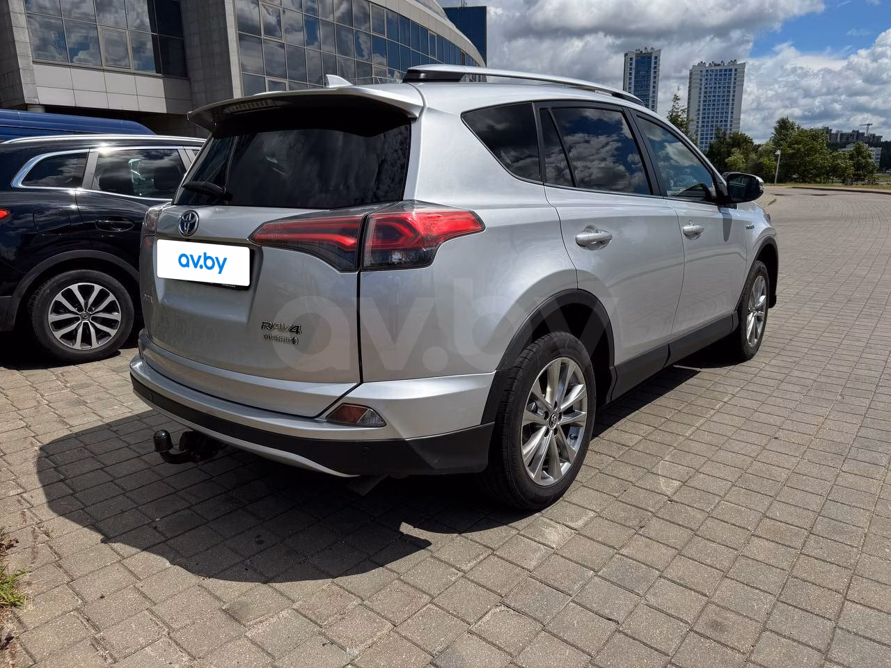 Toyota RAV4 фото 5
