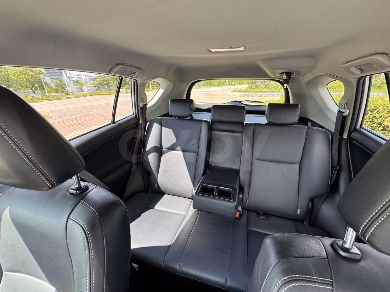 Toyota RAV4 фото 19