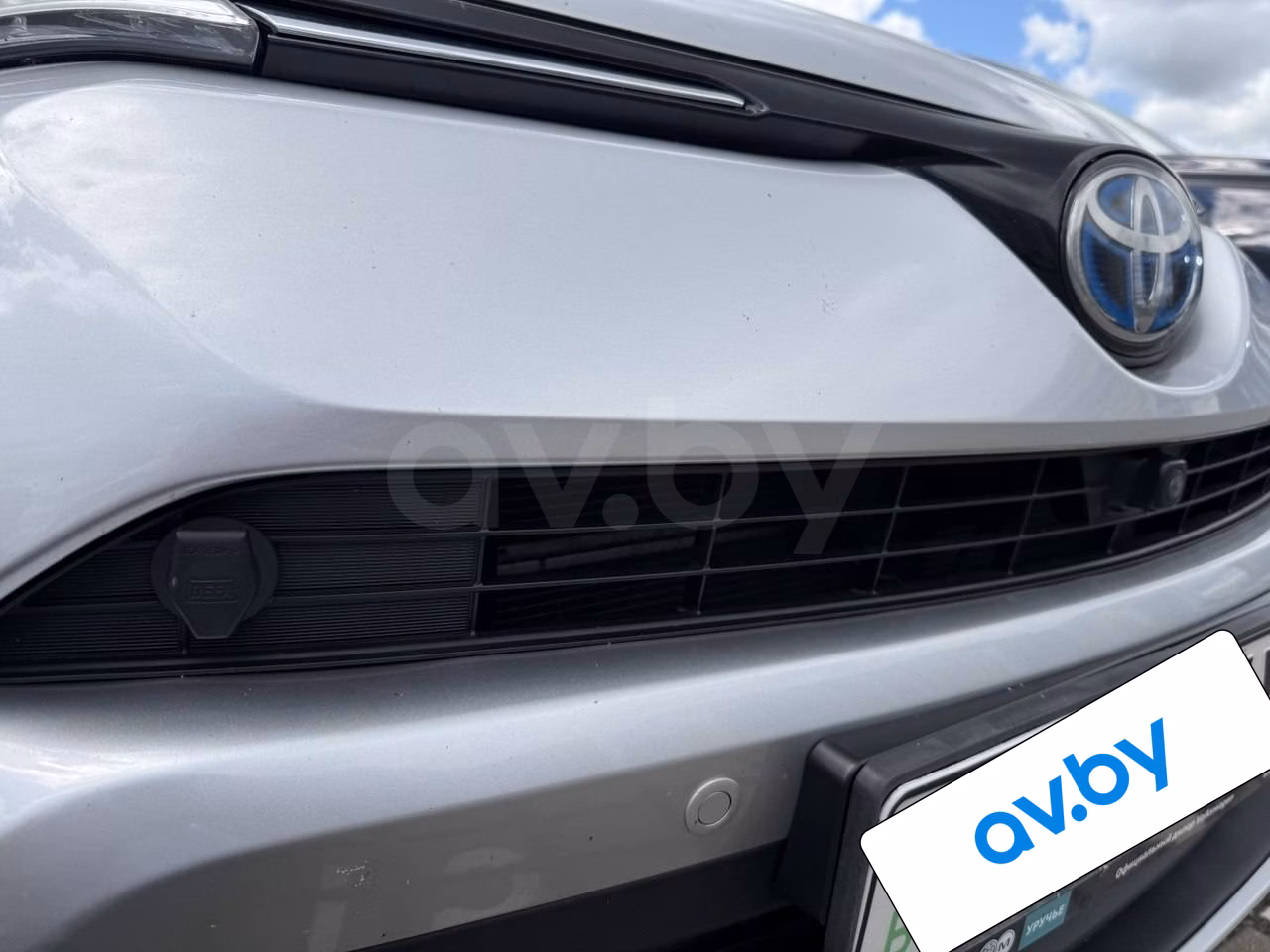 Toyota RAV4 фото 3