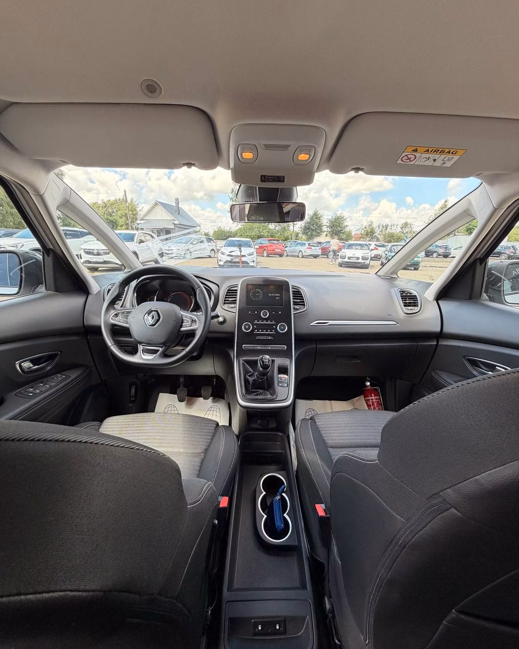 Renault Grand Scenic фото 11