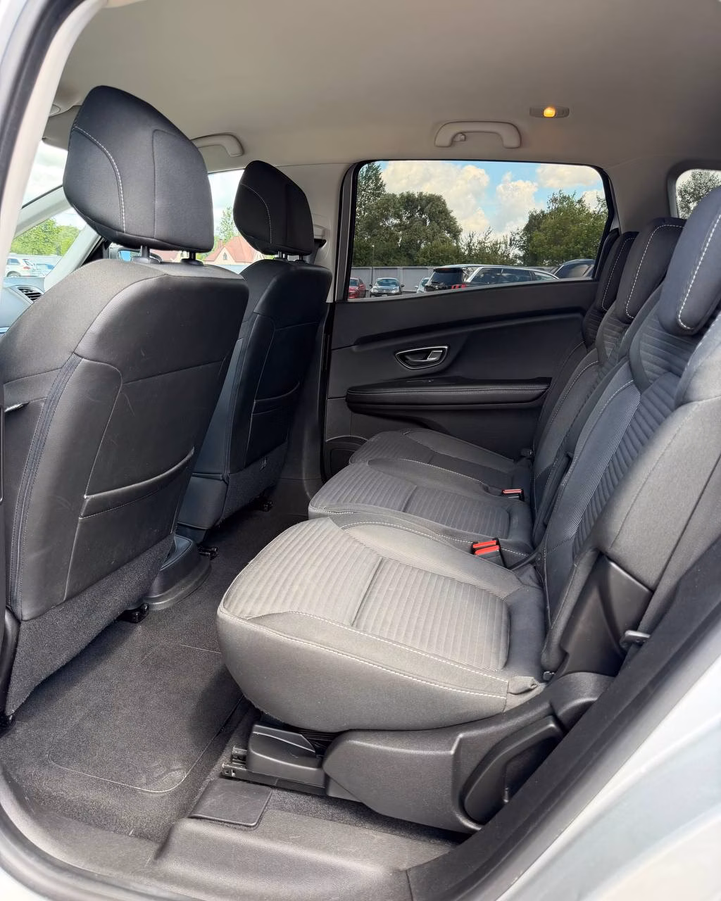 Renault Grand Scenic фото 12
