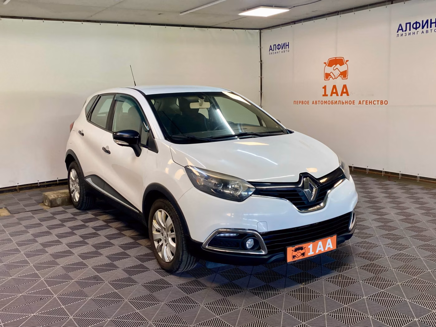 Renault Captur фото 2