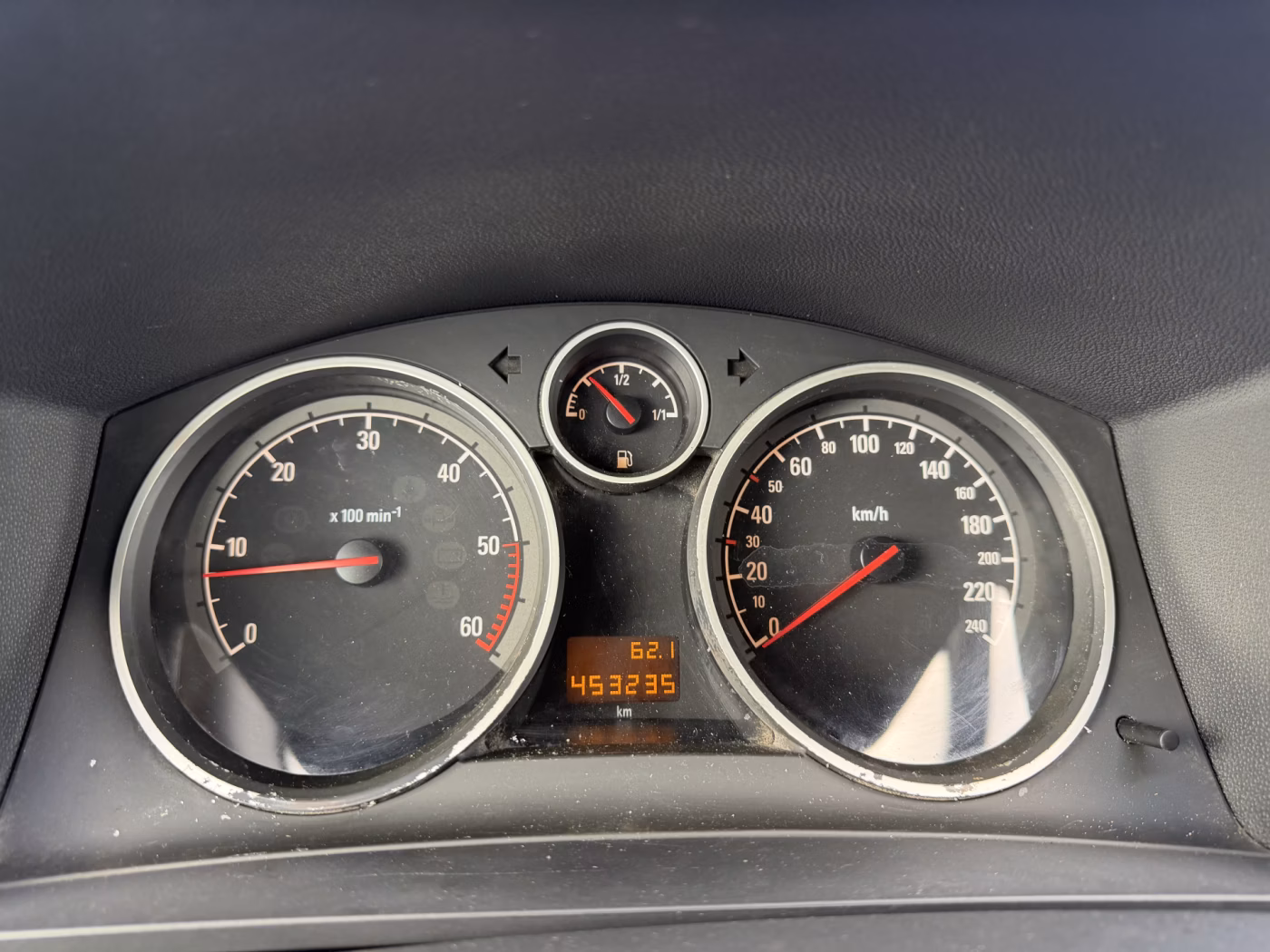 Opel Zafira фото 20