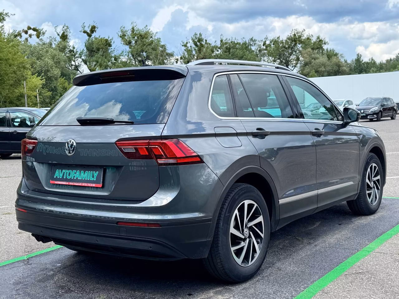 Volkswagen Tiguan фото 8