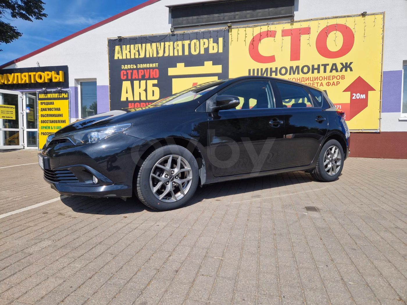 Toyota Auris фото 4