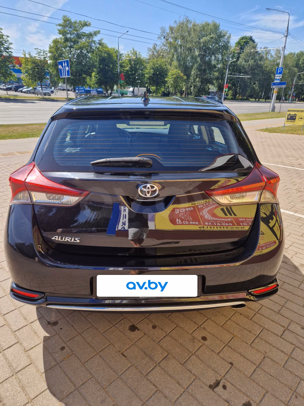Toyota Auris фото 6