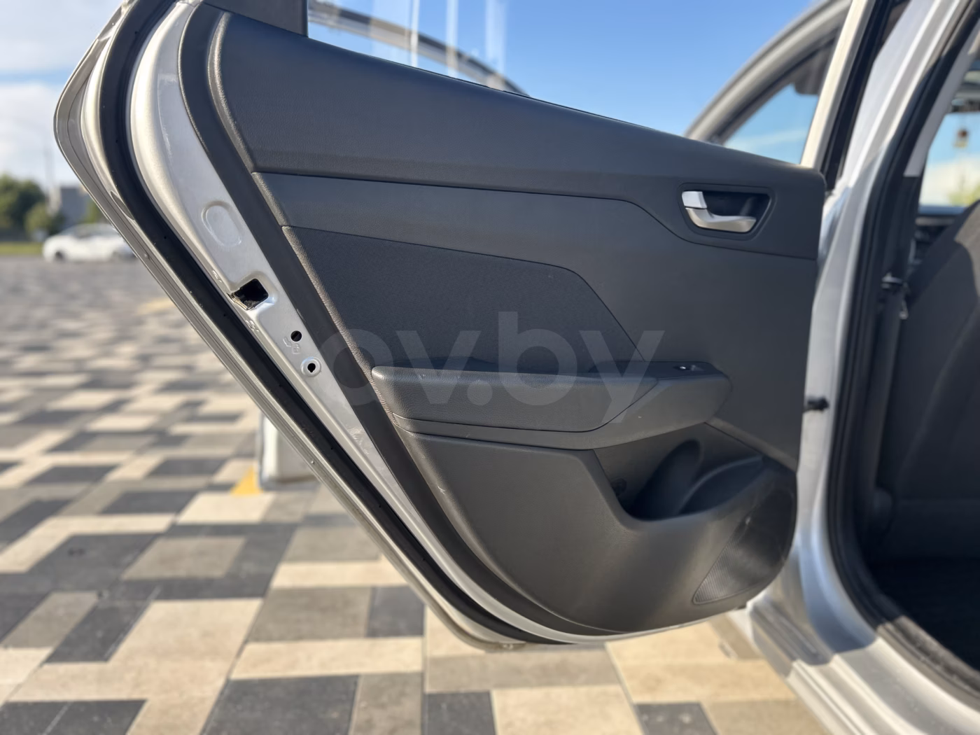 Hyundai Accent фото 12
