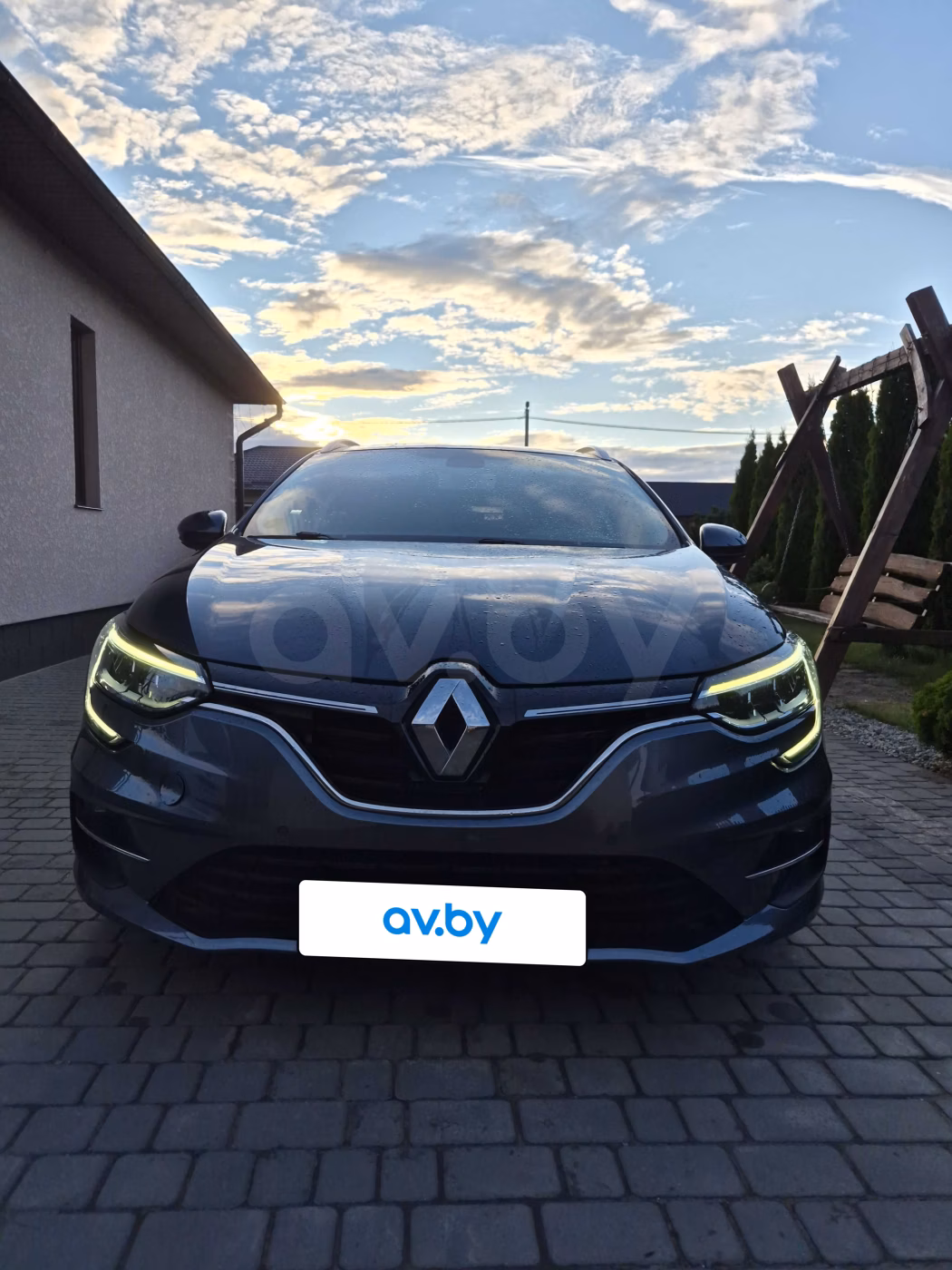 Renault Megane фото 9