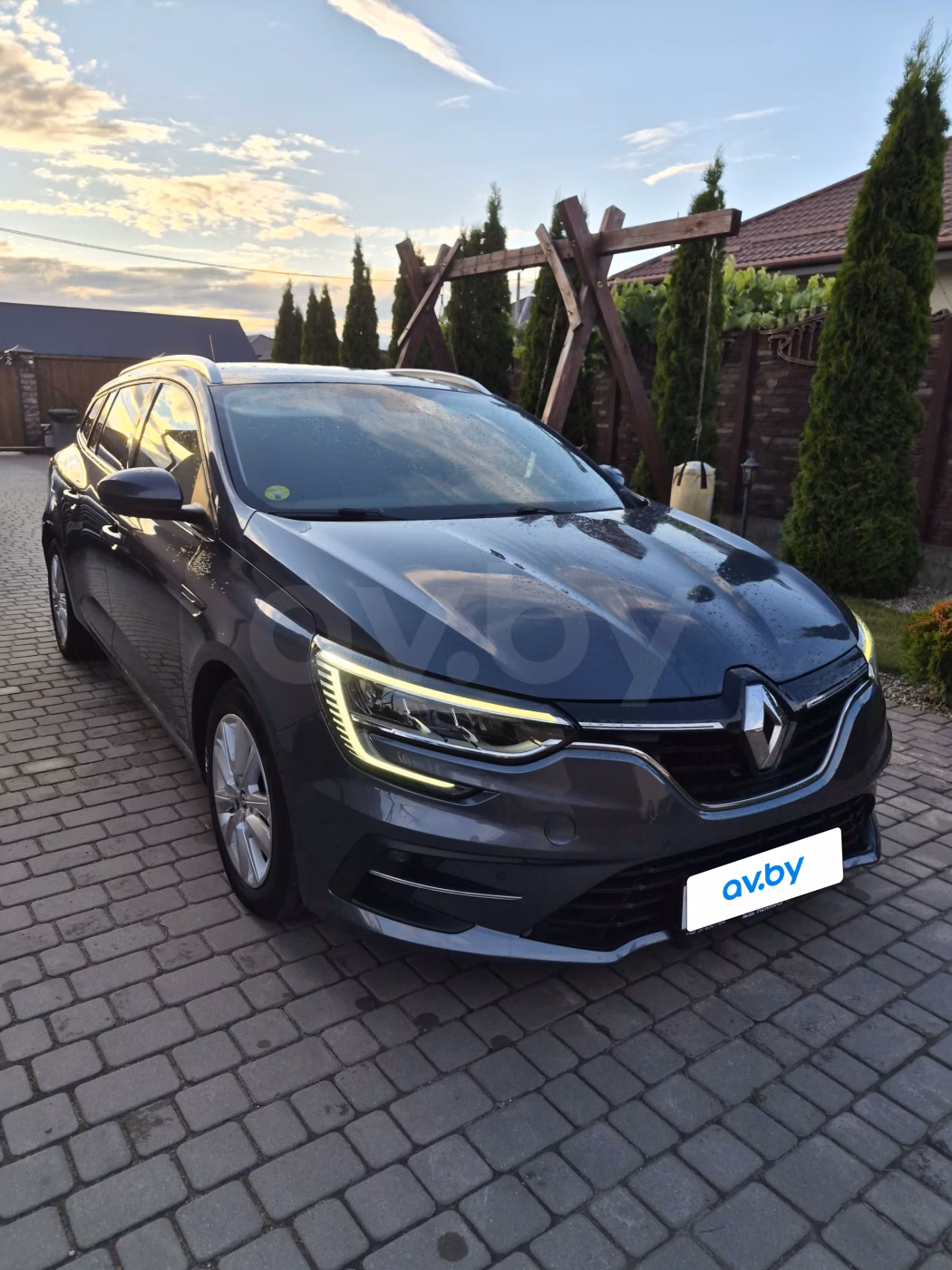 Renault Megane фото 6