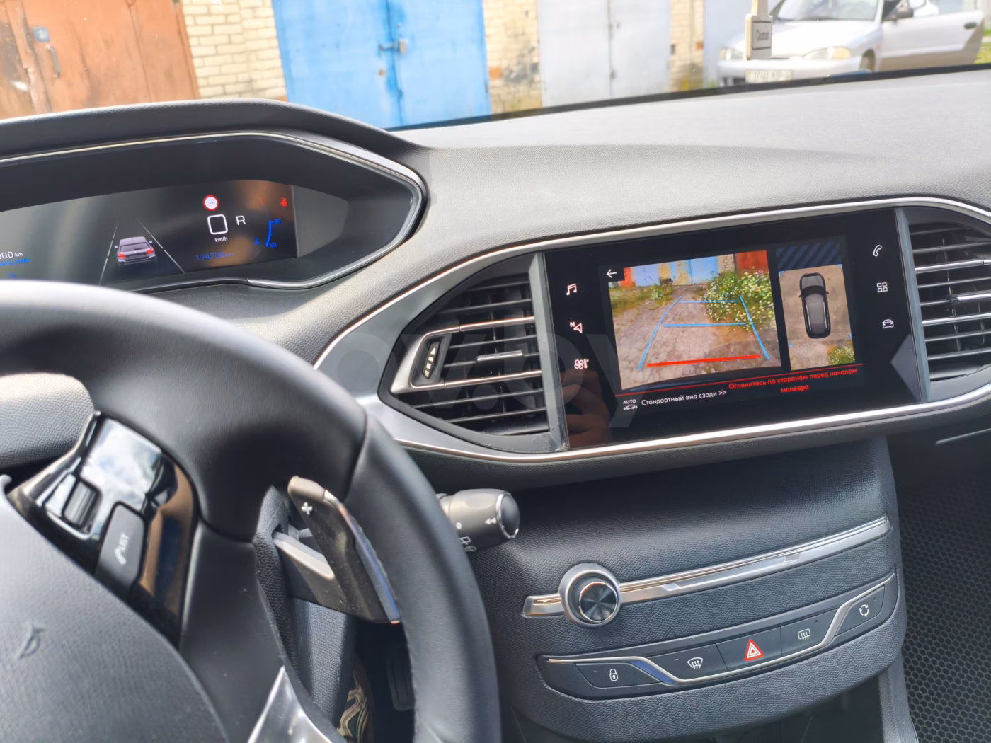 Peugeot 308 фото 12