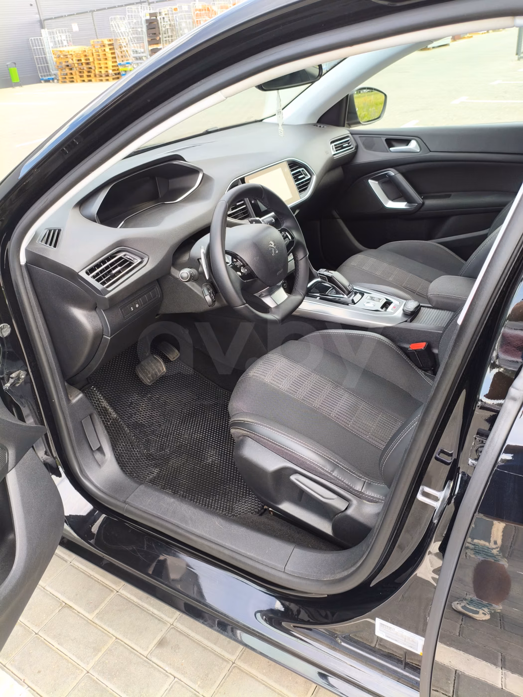 Peugeot 308 фото 14