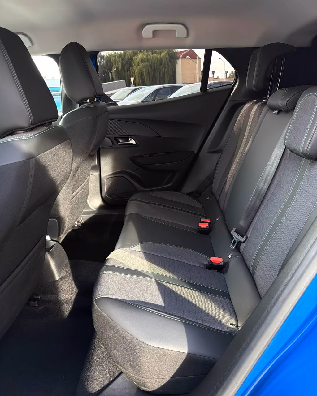 Peugeot 2008 фото 15