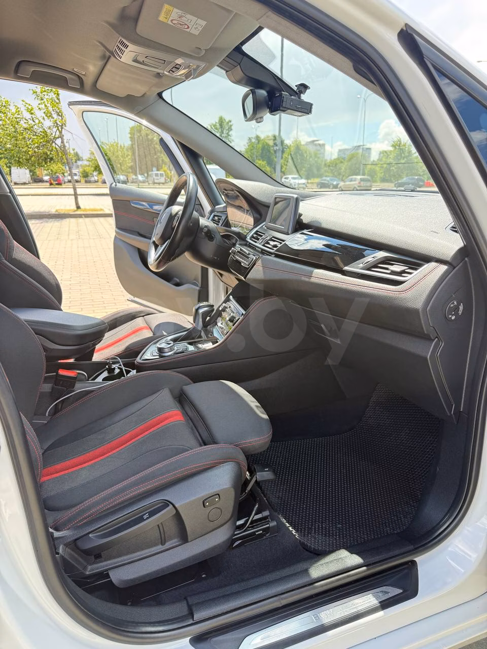 BMW 2 серия Active Tourer фото 11