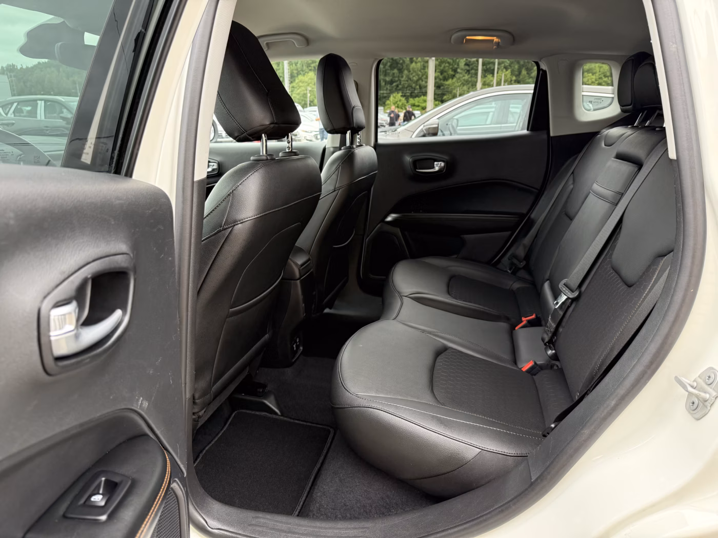 Jeep Compass фото 10