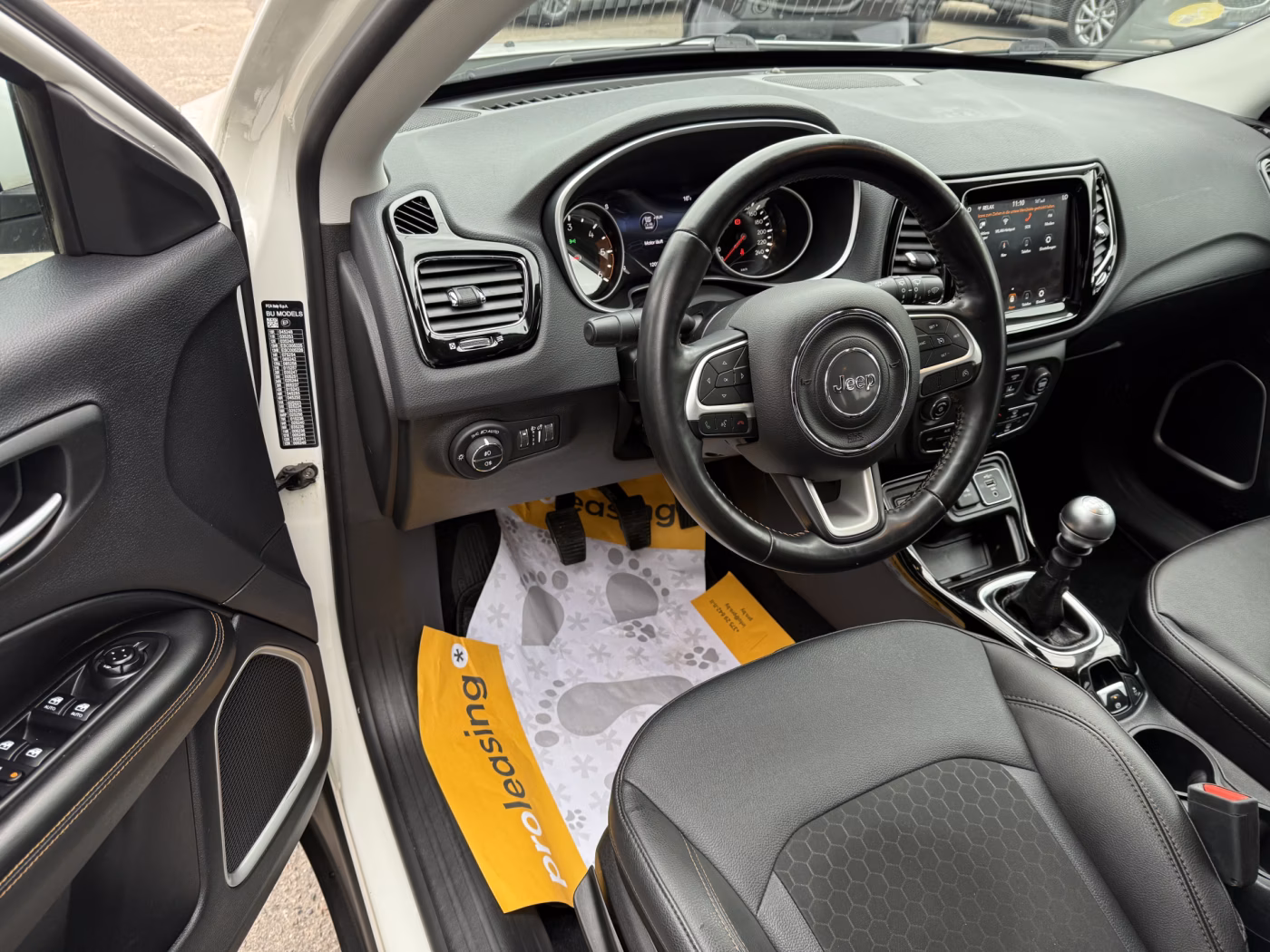 Jeep Compass фото 9