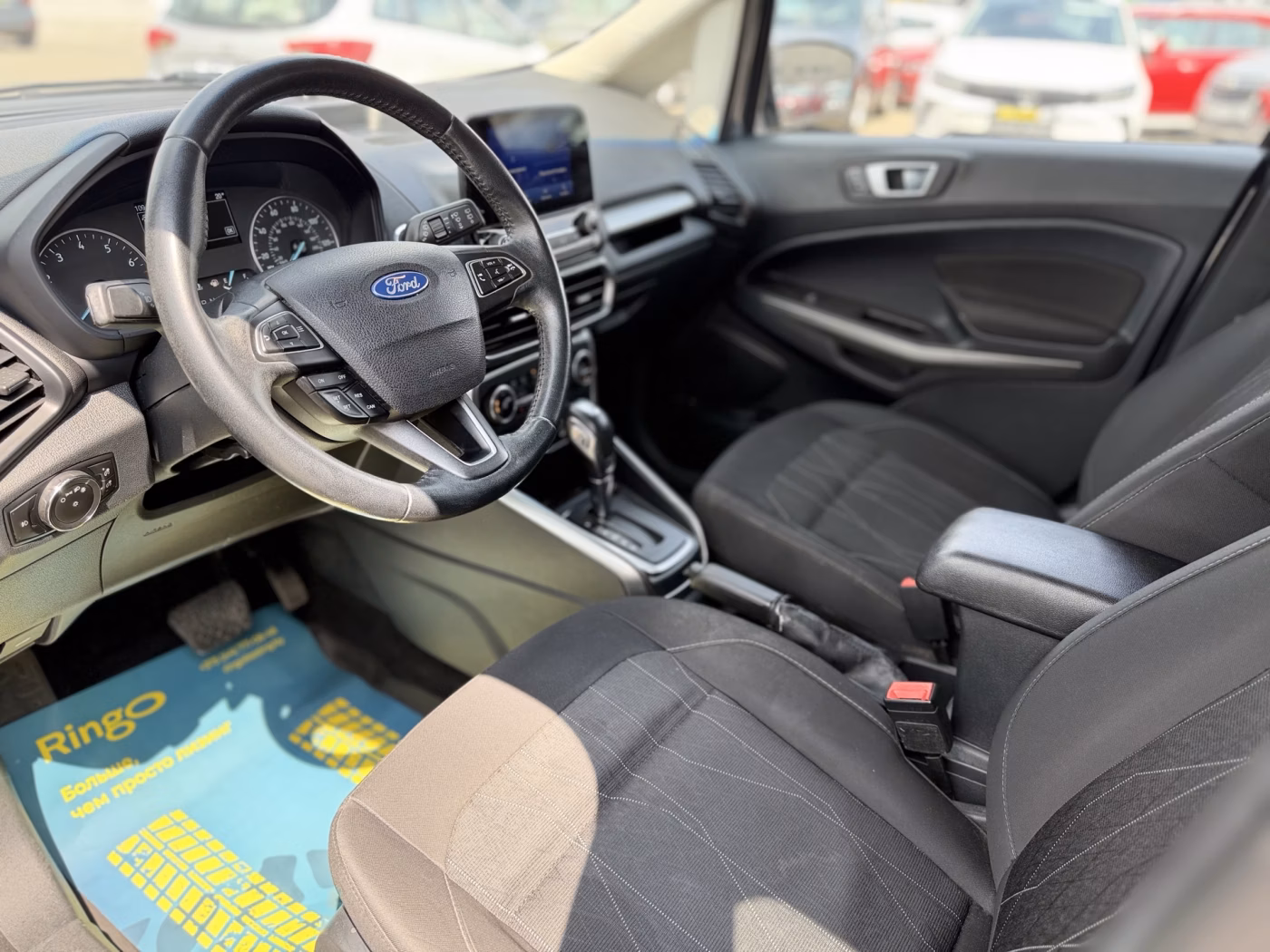 Ford EcoSport фото 13