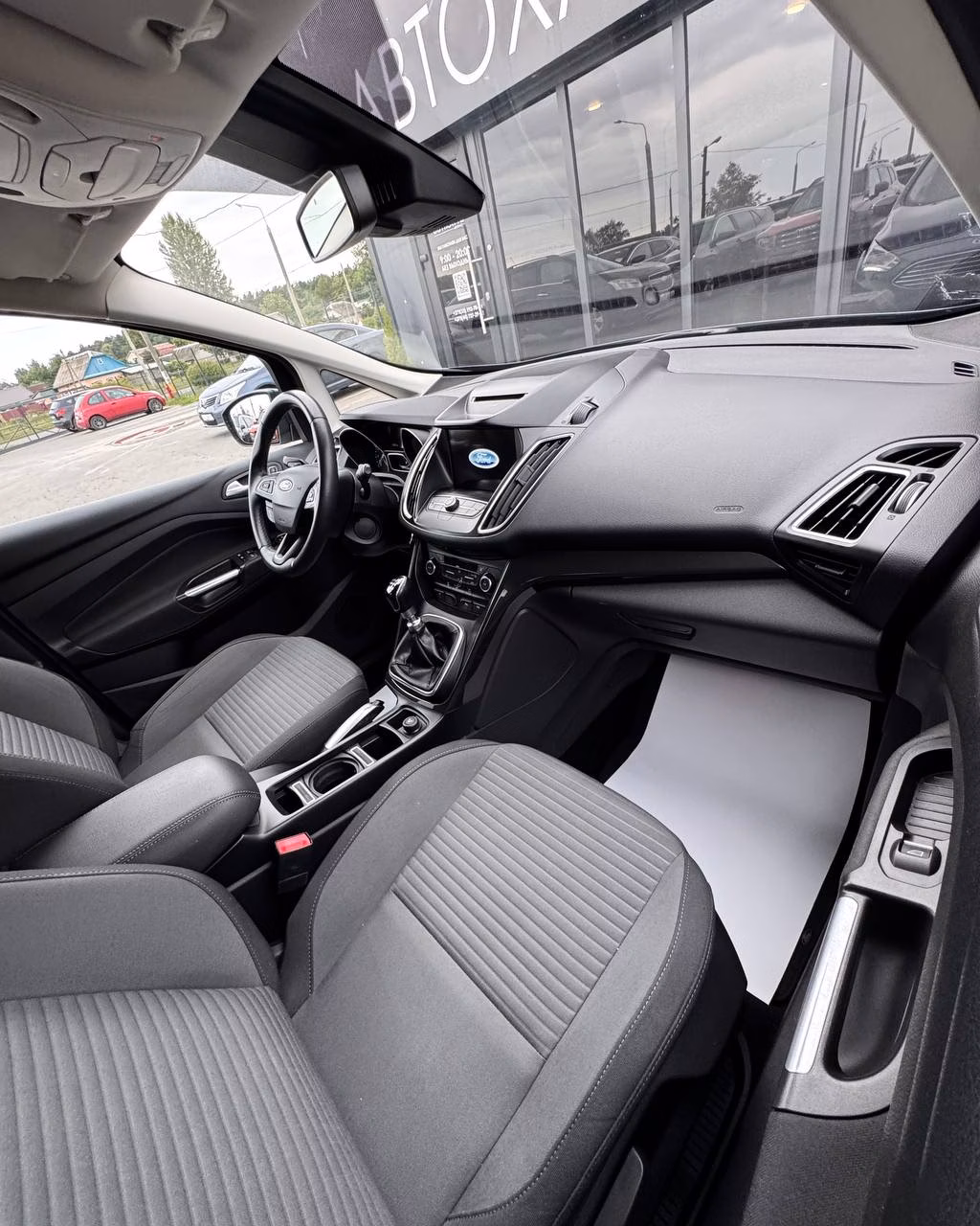 Ford C-MAX фото 14