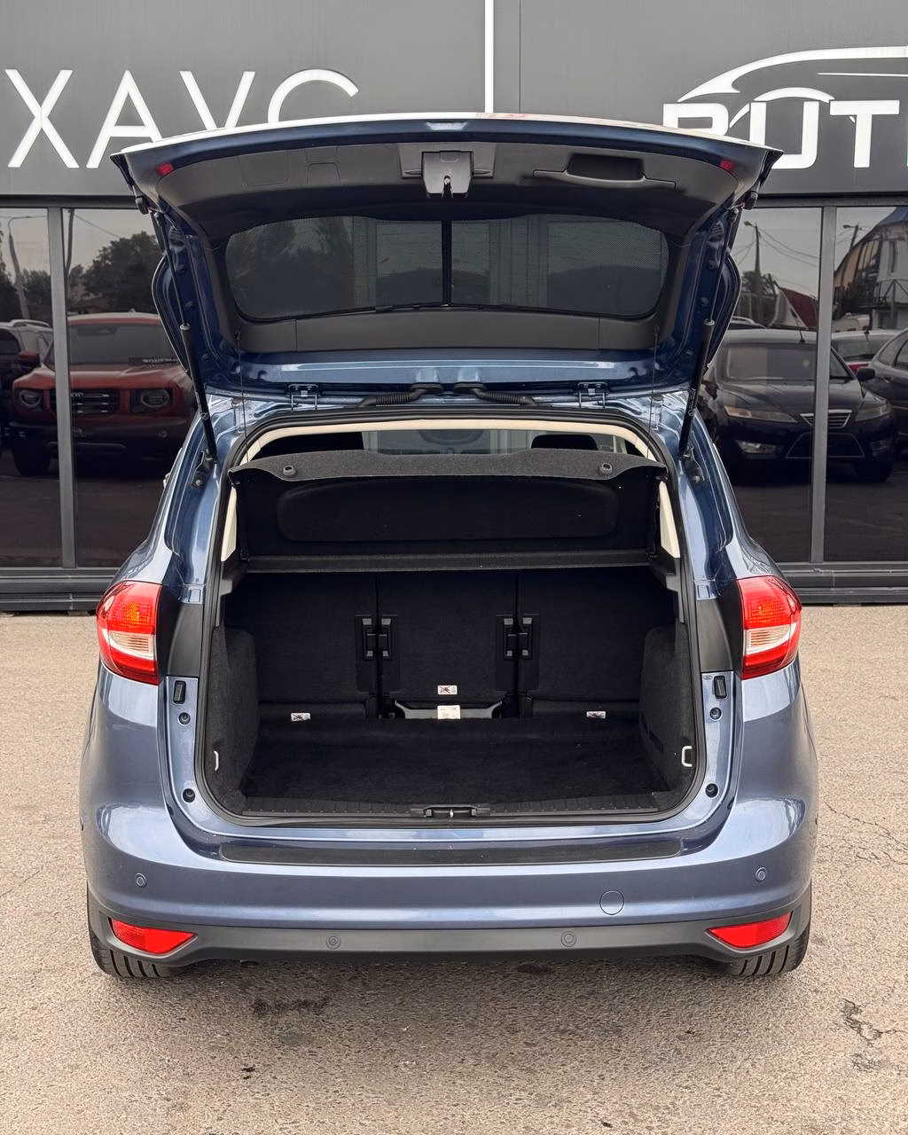 Ford C-MAX фото 15