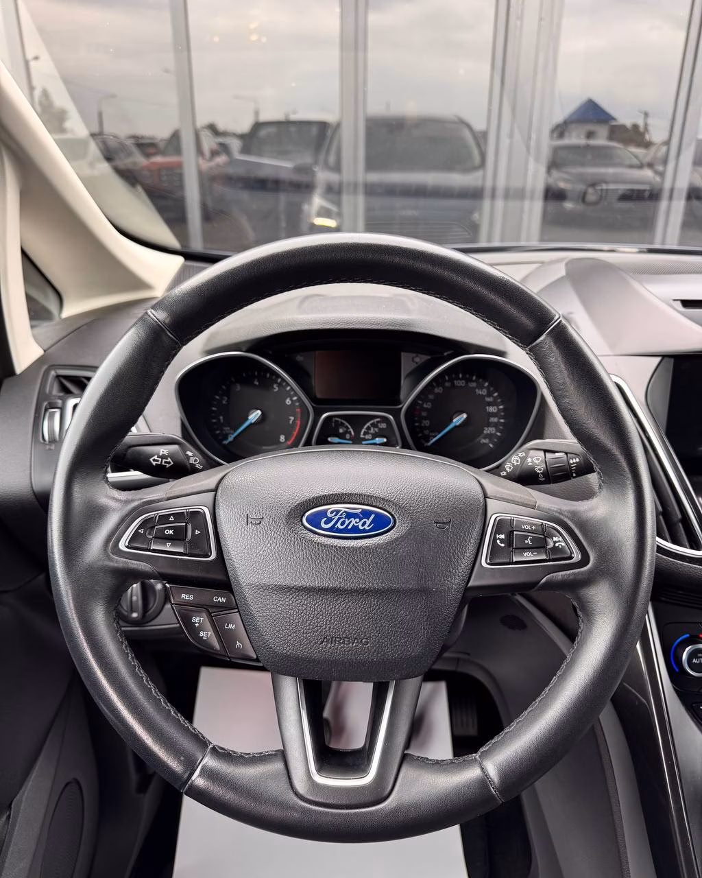 Ford C-MAX фото 16