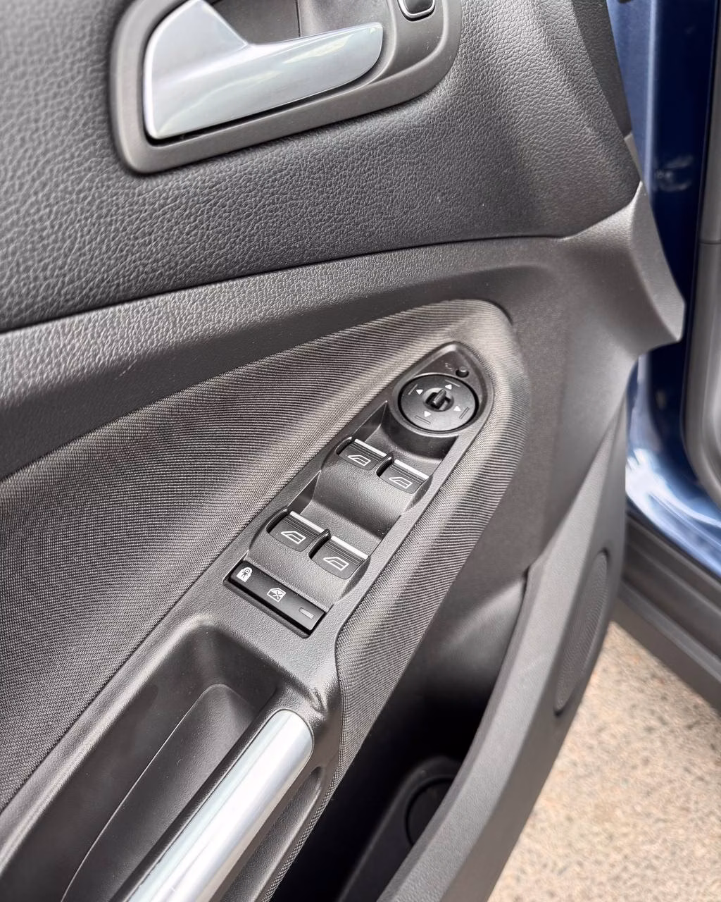 Ford C-MAX фото 24