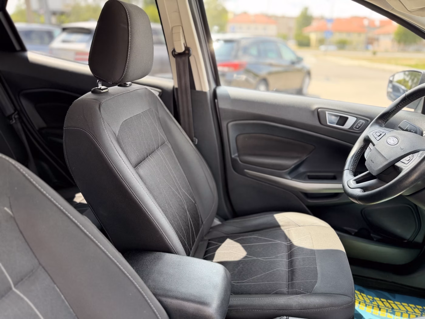 Ford EcoSport фото 20