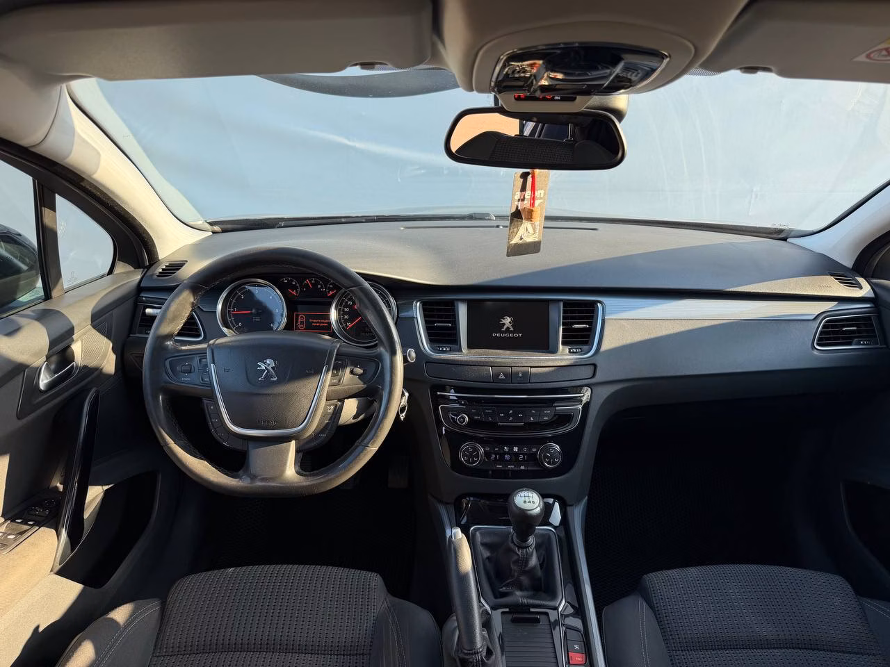 Peugeot 508 фото 11