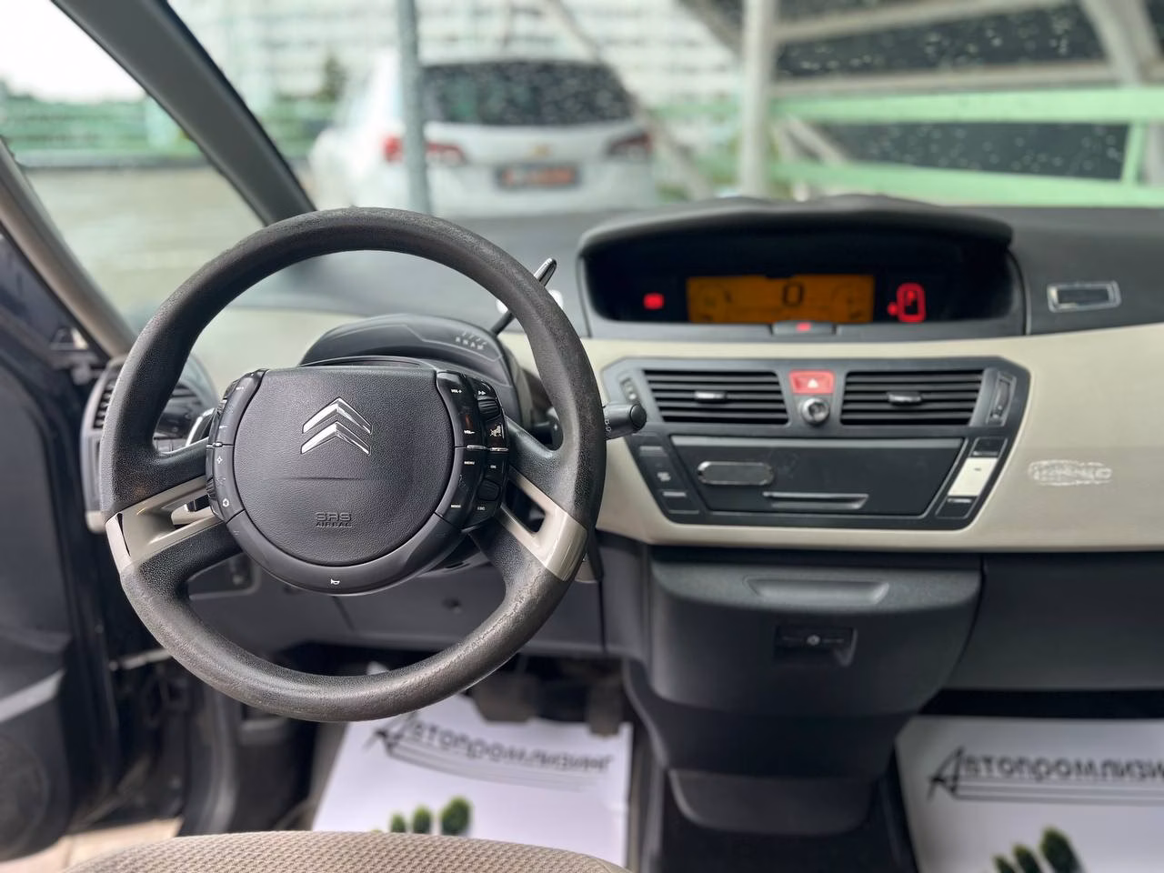 Citroen C4 Picasso фото 9