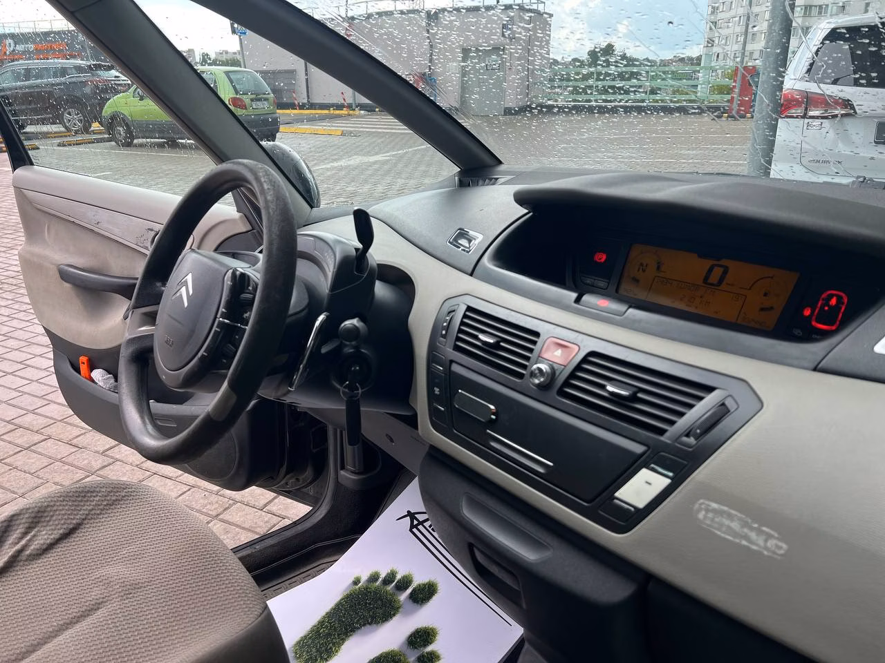Citroen C4 Picasso фото 10
