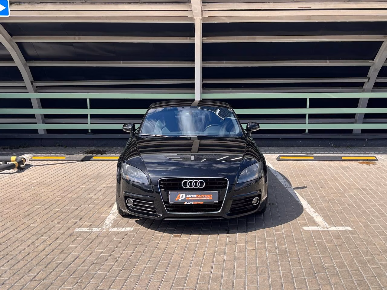 Audi TT фото 2