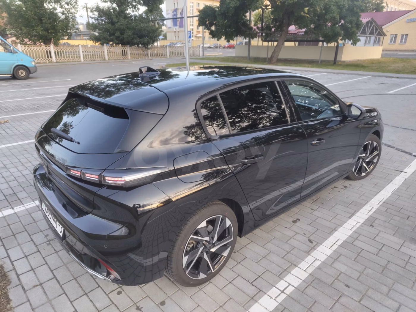 Peugeot 308 фото 8