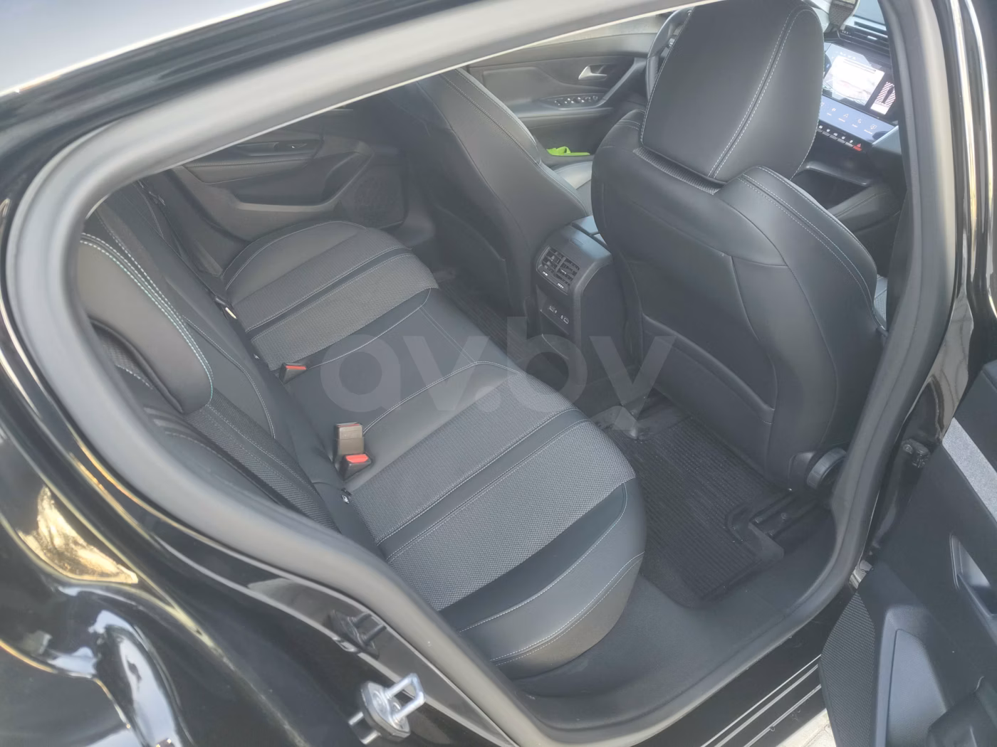 Peugeot 308 фото 11