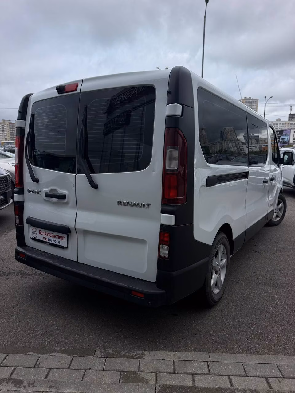 Renault Trafic фото 8