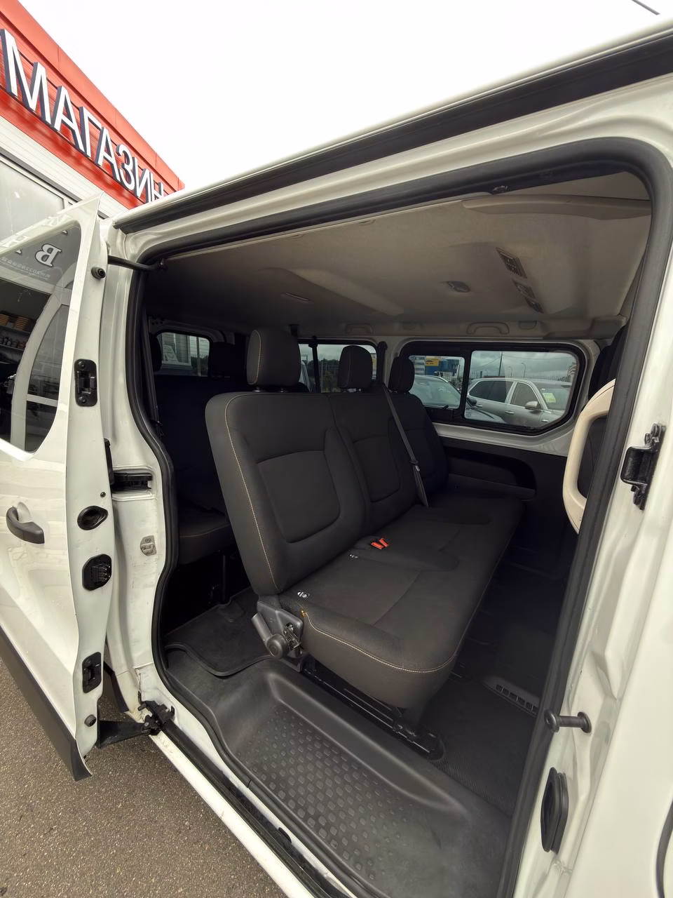 Renault Trafic фото 10