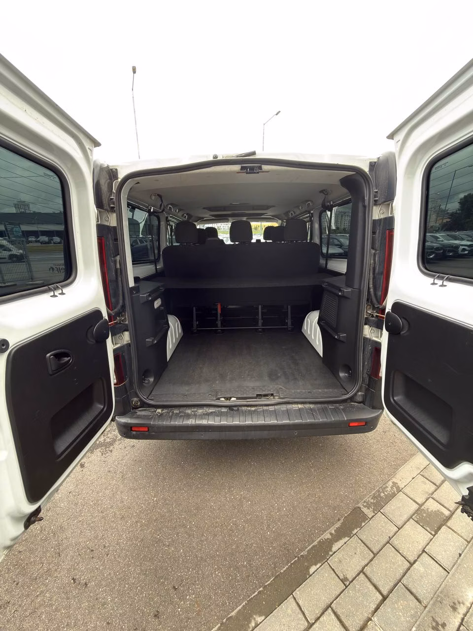Renault Trafic фото 11