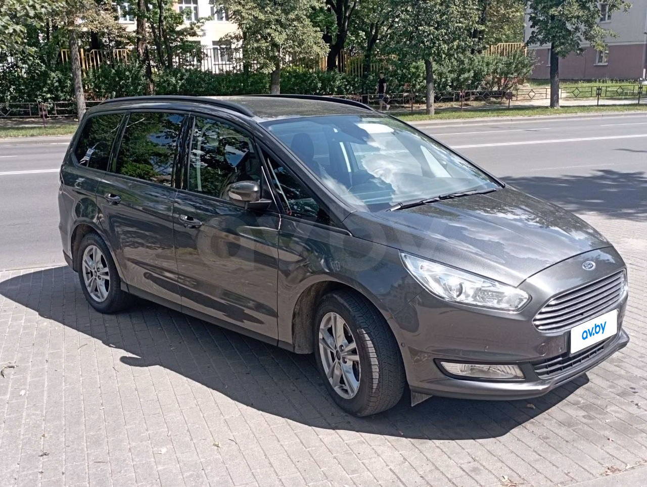 Ford Galaxy фото 4