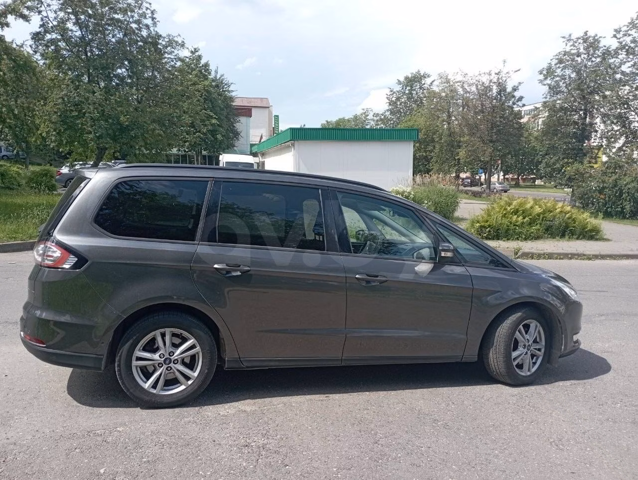 Ford Galaxy фото 3