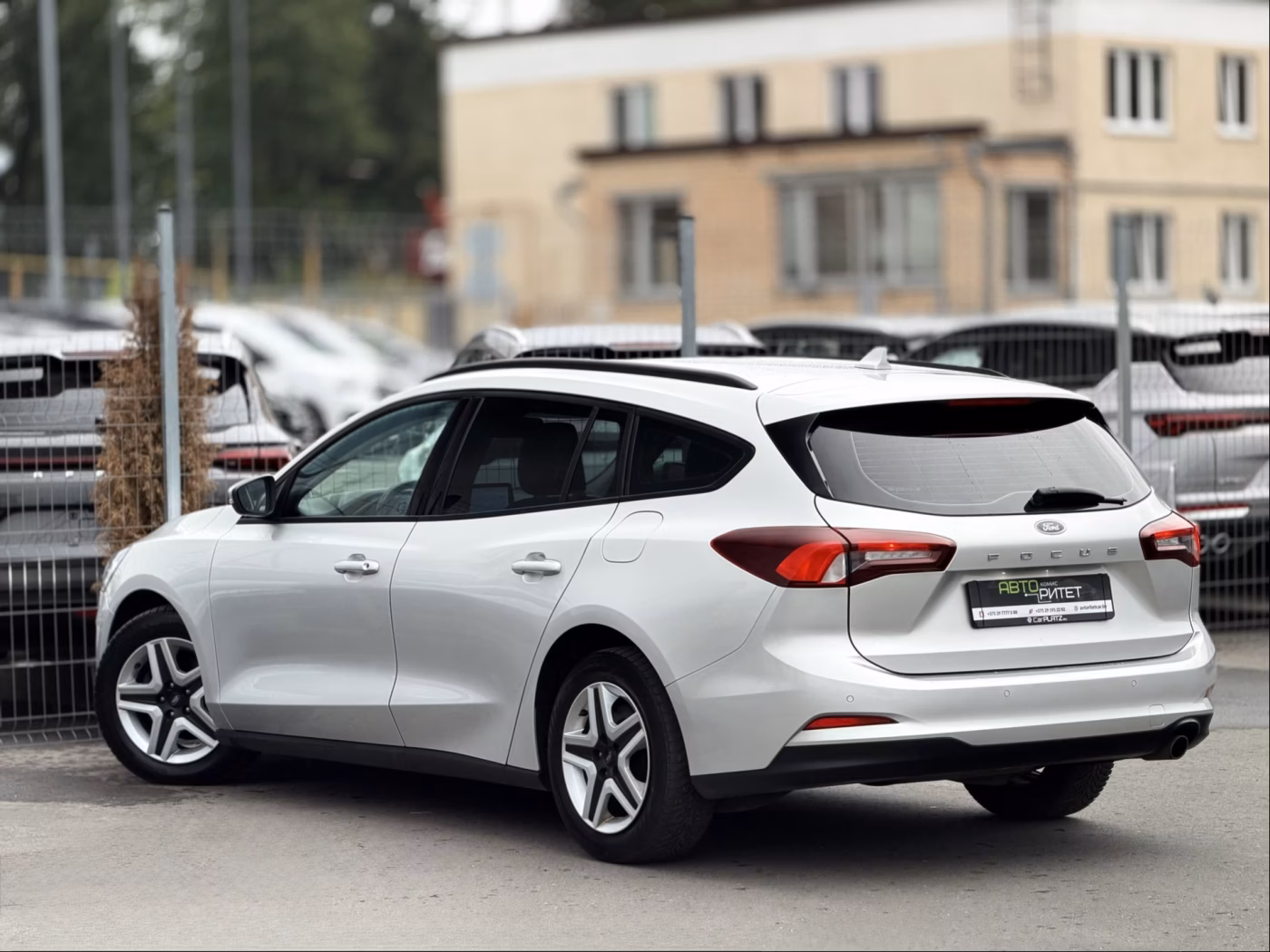 Ford Focus фото 9