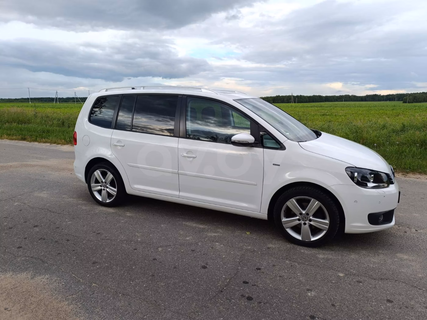 Volkswagen Touran фото 8