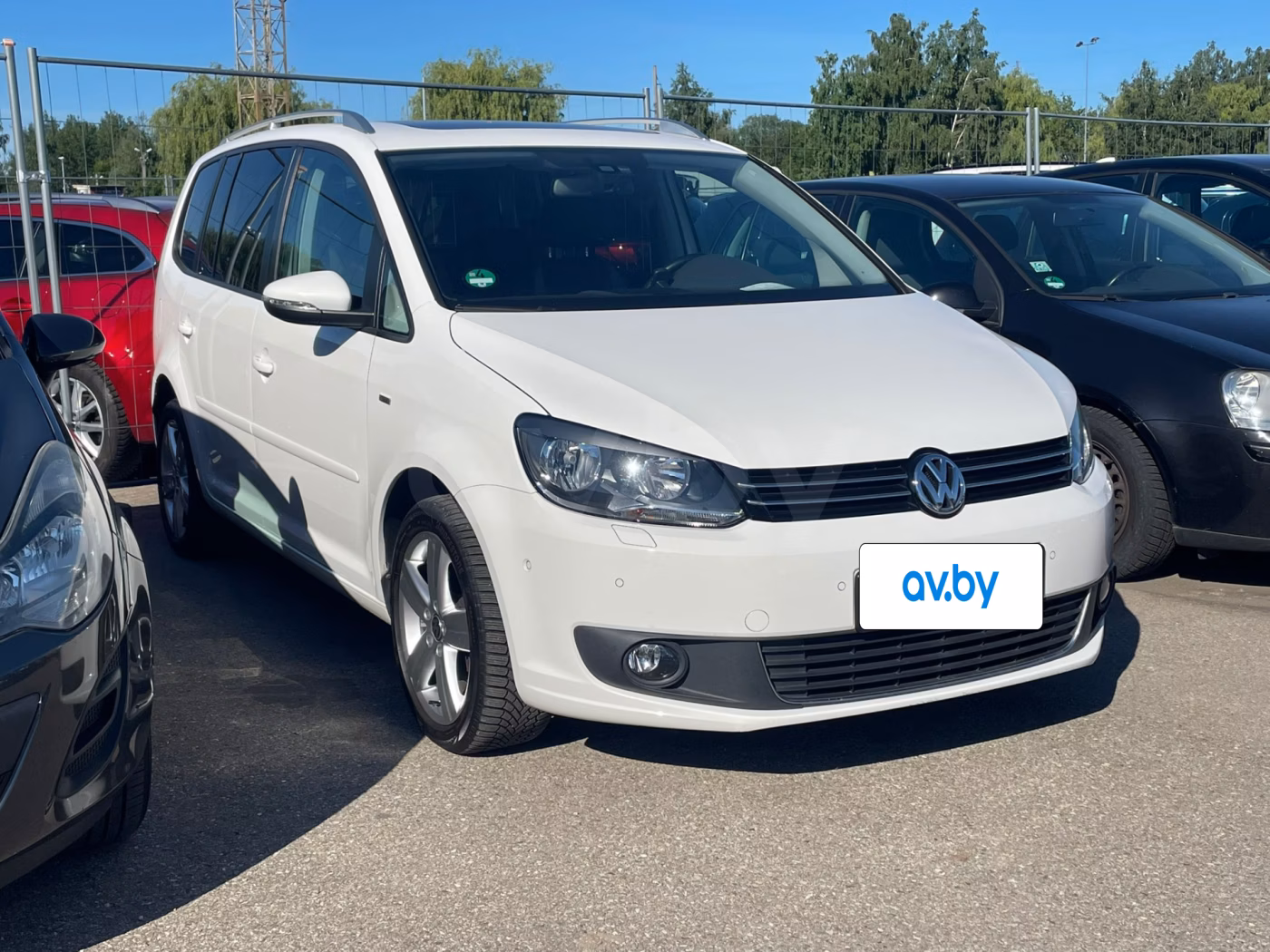 Volkswagen Touran фото 5