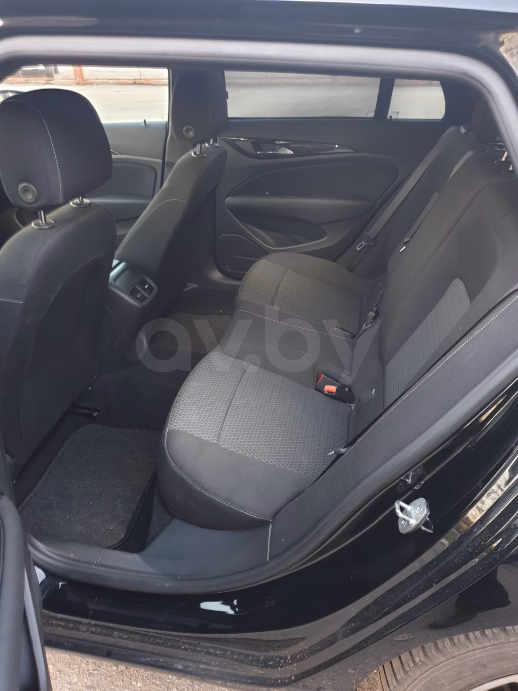 Opel Insignia фото 8