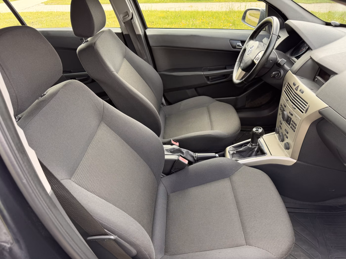 Opel Astra фото 8