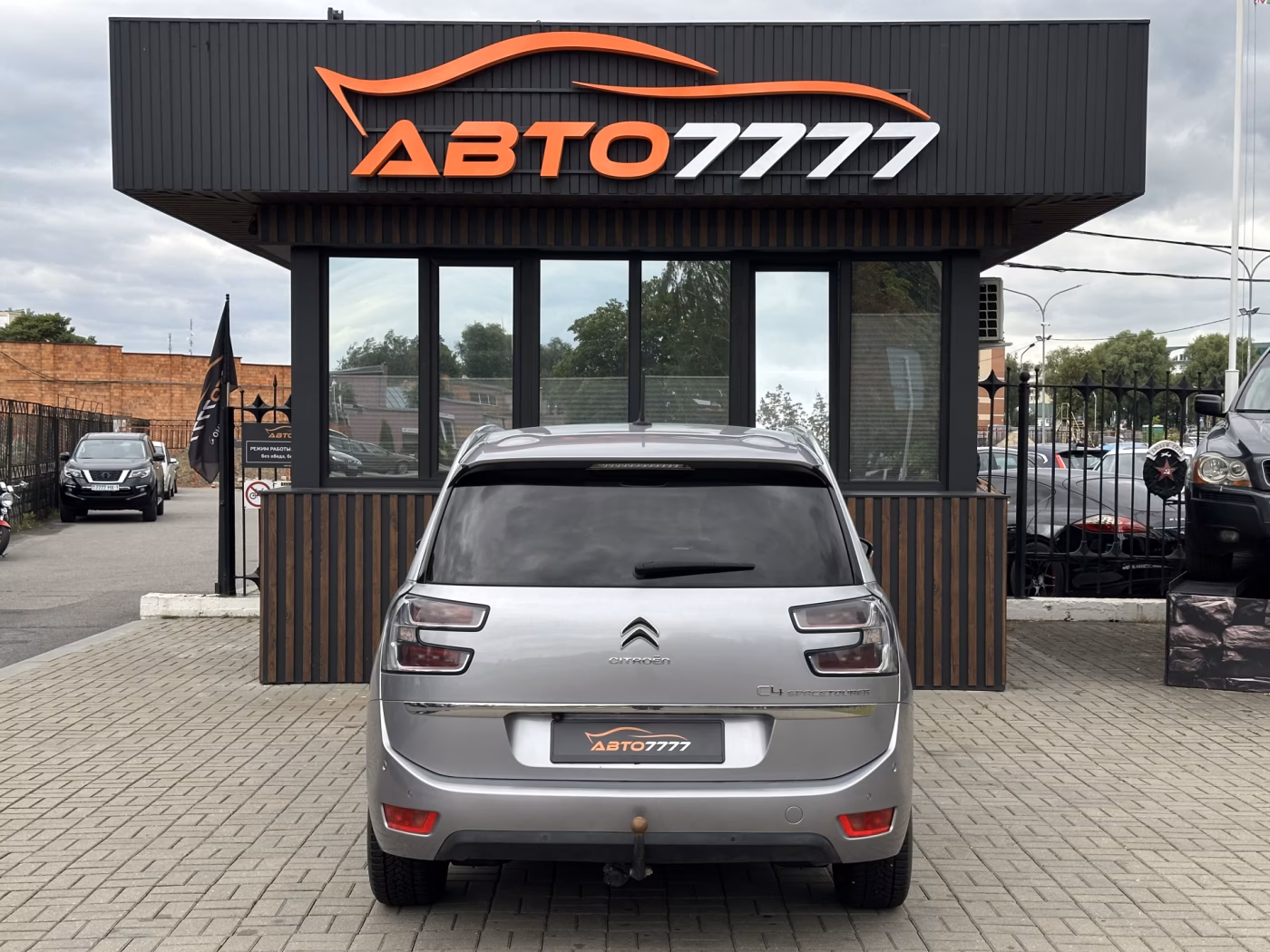 Citroen C4 Spacetourer фото 3